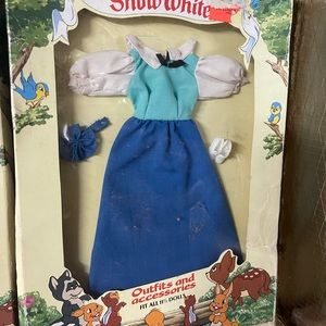 Snow White Outfits and Accessories